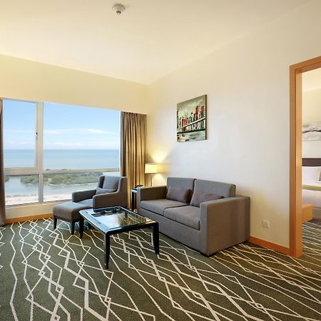 Holiday Inn Melaka By Ihg Eksteriør billede Suite