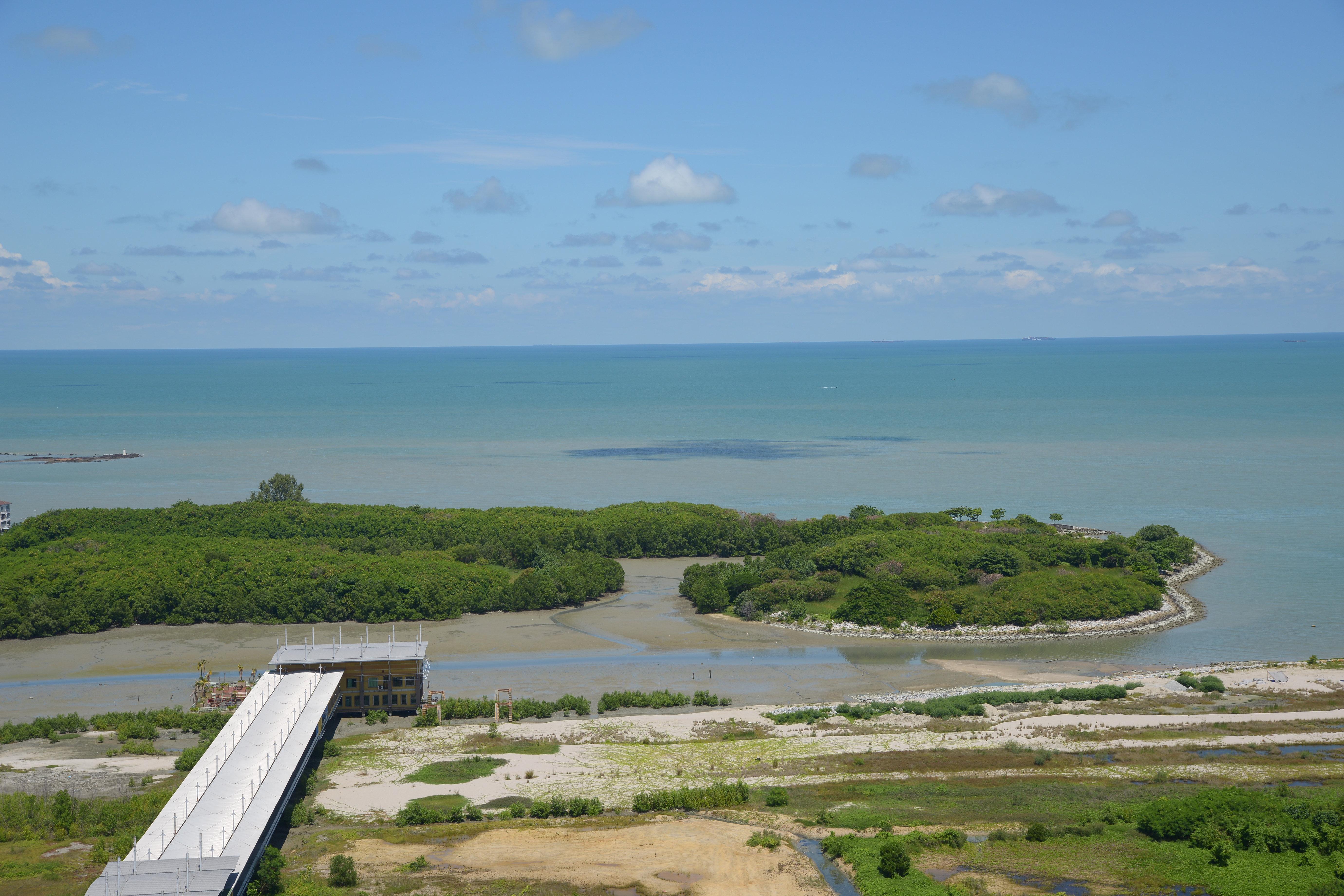Holiday Inn Melaka By Ihg Eksteriør billede View of the Gulf of Batabano from the observation tower of the hotel