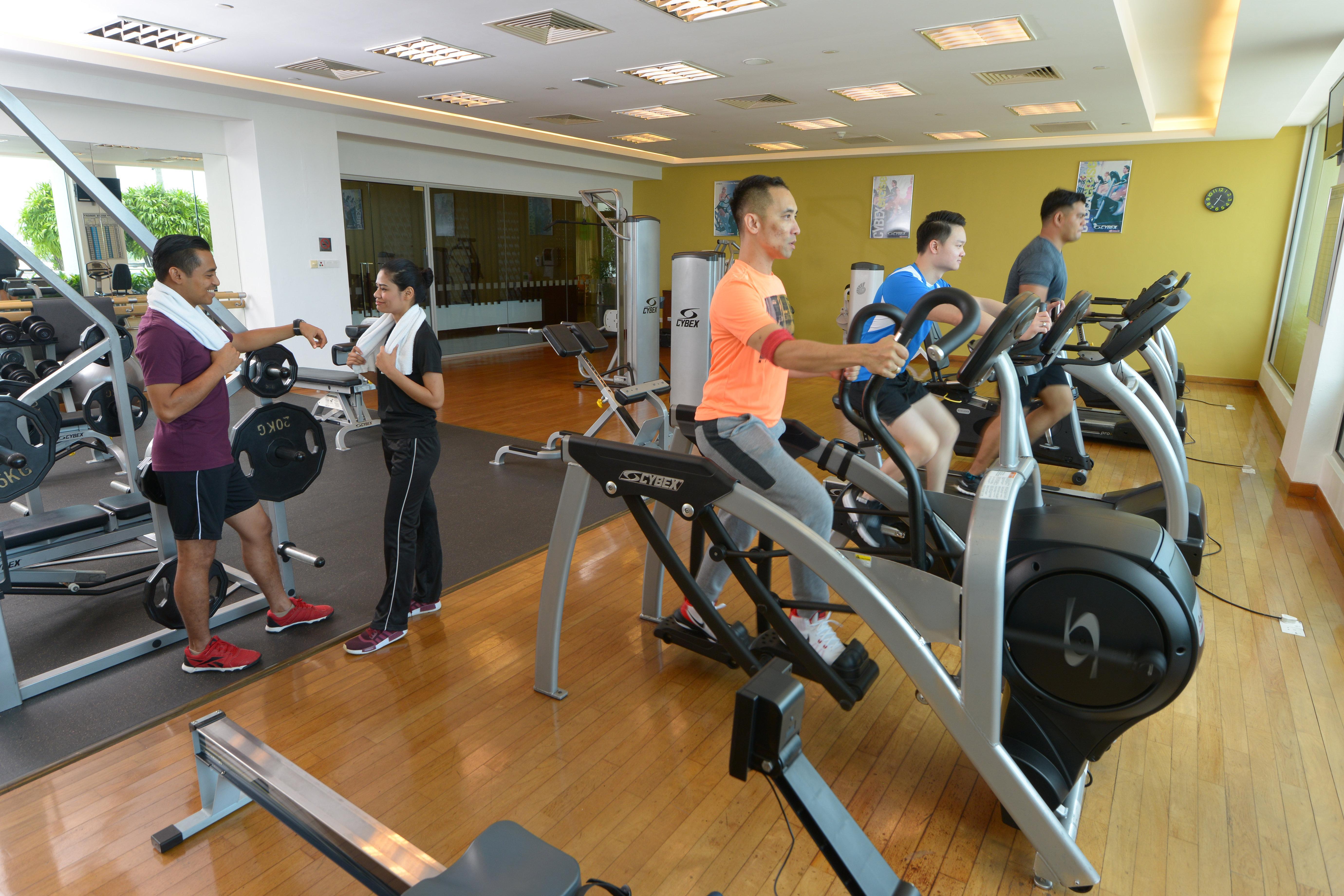Holiday Inn Melaka By Ihg Eksteriør billede Elliptical cross trainer