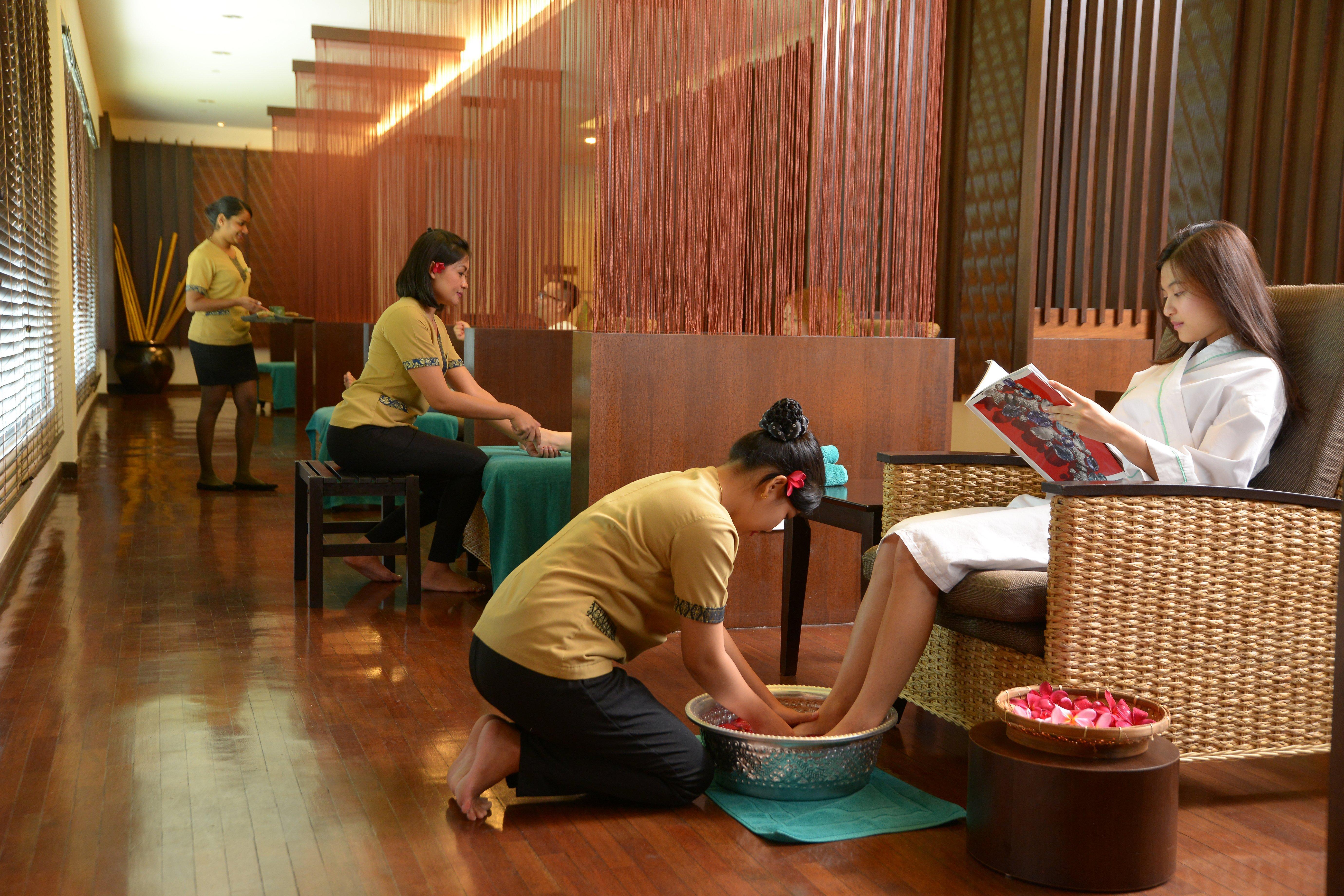 Holiday Inn Melaka By Ihg Eksteriør billede Thai foot massage