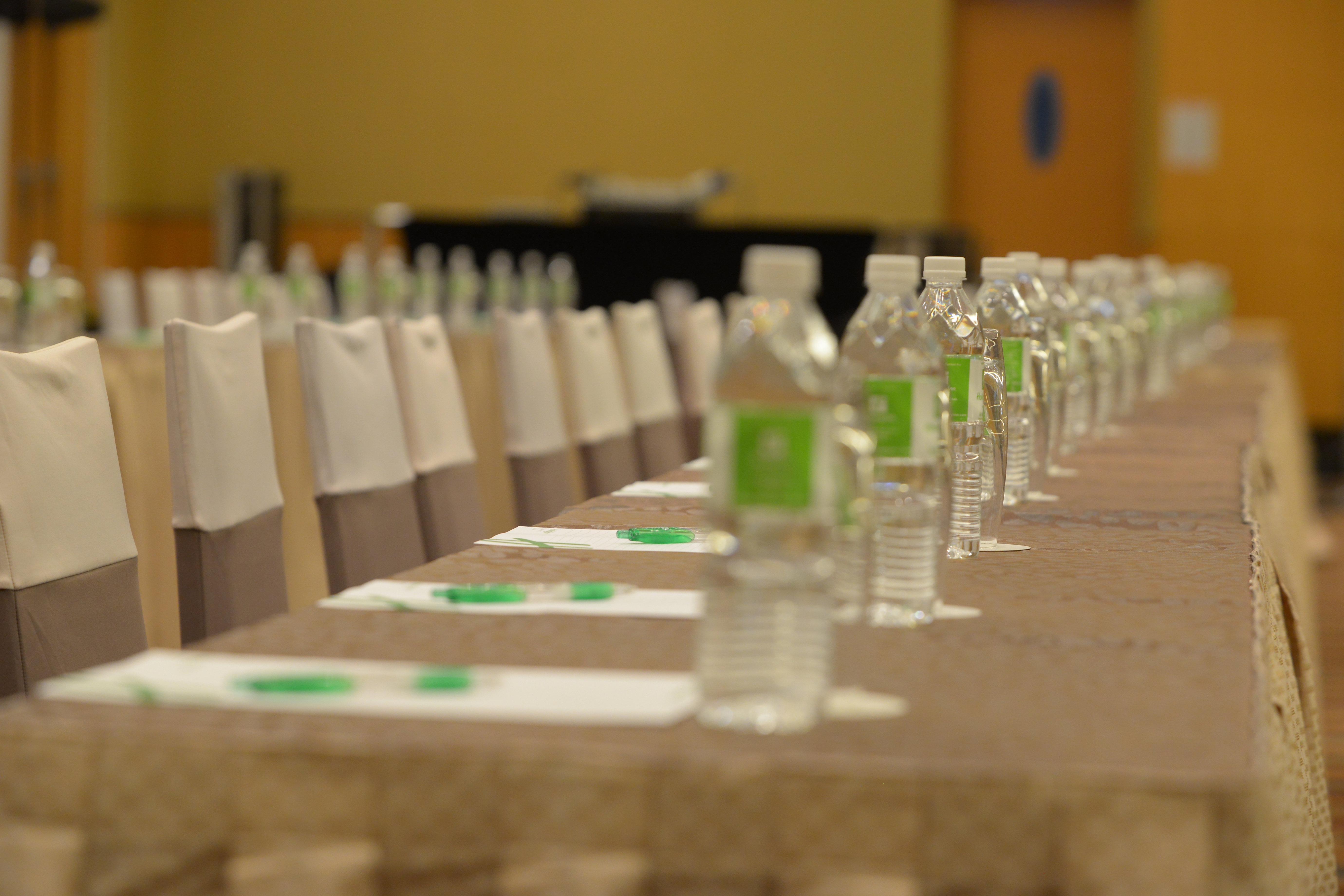 Holiday Inn Melaka By Ihg Eksteriør billede A conference room