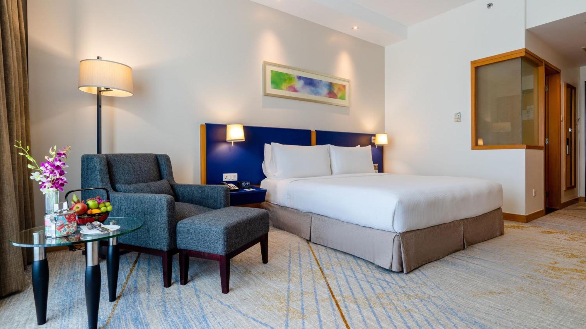 Holiday Inn Melaka By Ihg Eksteriør billede A room at the hotel